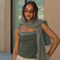 Versatile Large U-Neck Heat-Transfer Waist-Cinching Tank Top