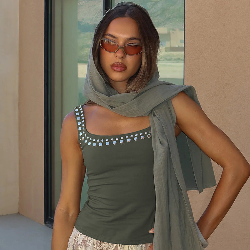 Versatile Large U-Neck Heat-Transfer Waist-Cinching Tank Top