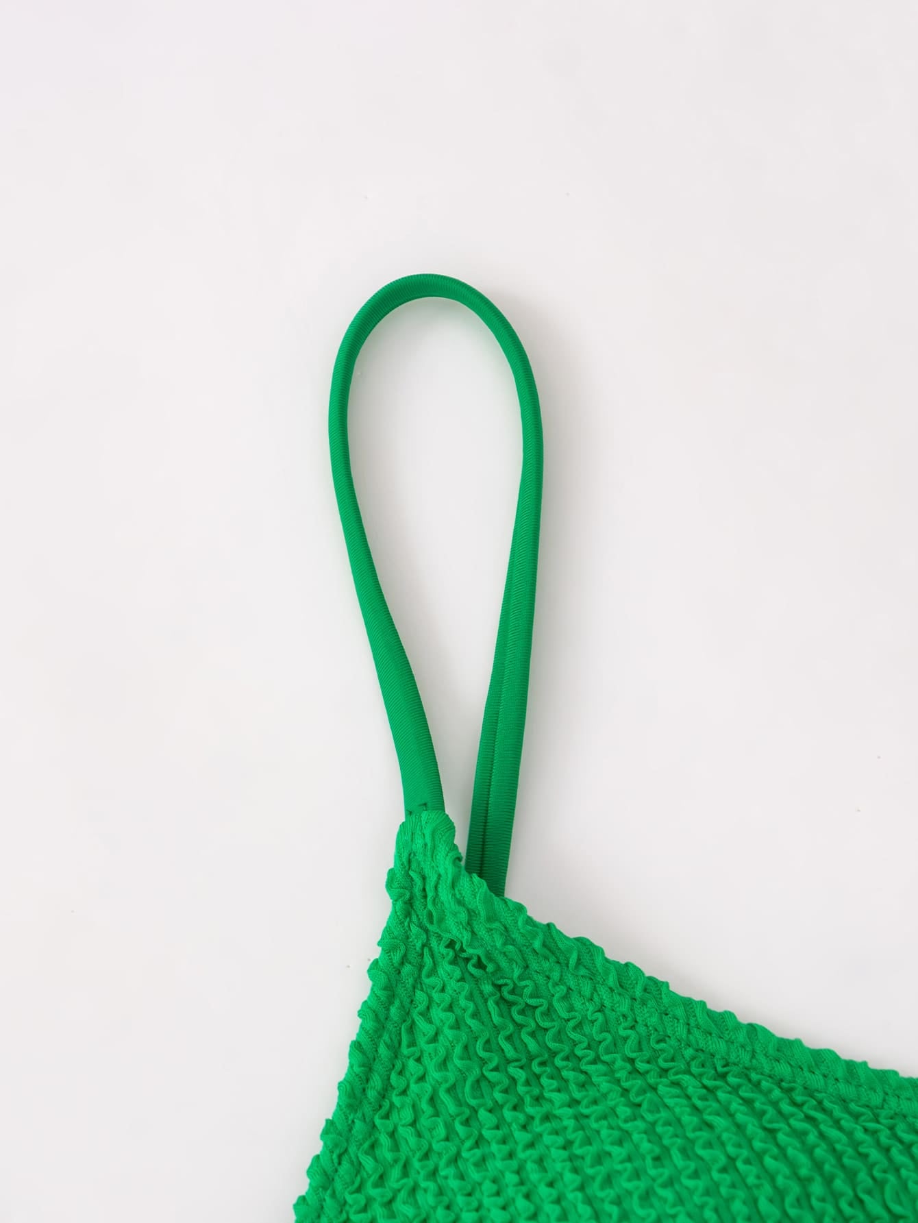 SHEIN Swim Summer Beach O-Ring Detail Smocked Bikini Top