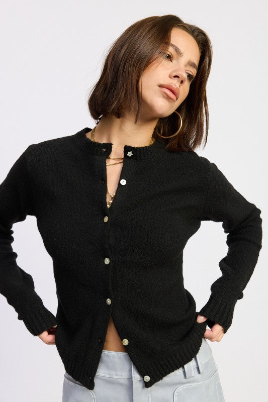 FITTED BUTTON UP CARDIGAN