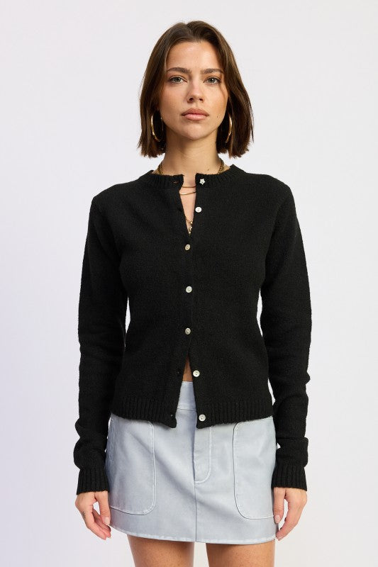 FITTED BUTTON UP CARDIGAN