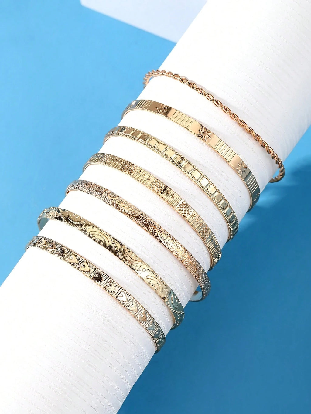 7Pcs/Set Textured Metal Bracelet