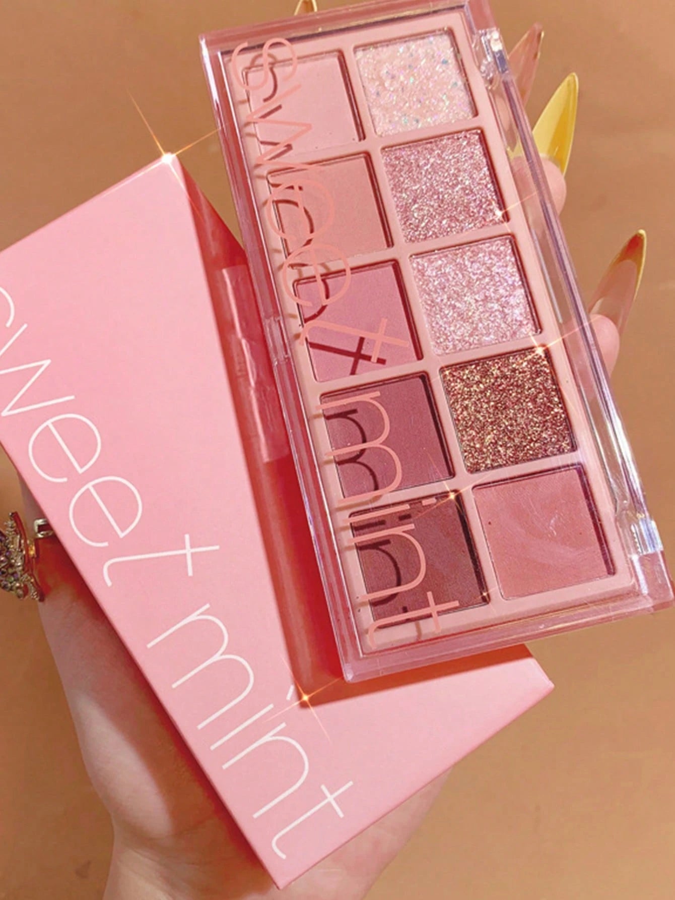 Sweet Mint 10-Color Matte Eyeshadow Palette, 1Pc Highly Pigmented Waterproof Long-Wearing Eyeshadow Tray Eye Shadow