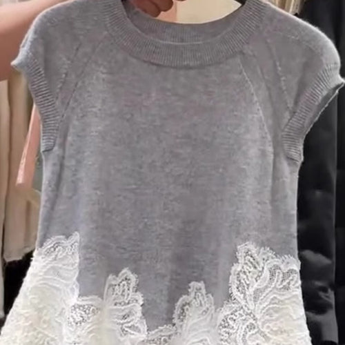 Contrast-color Lace-trimmed Hem Panelled Drop-shoulder Knit Top
