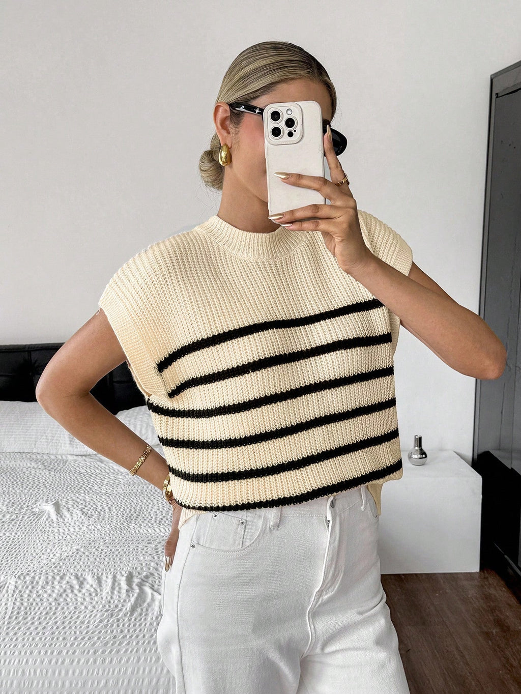 SHEIN Frenchy Women'S Striped round Neck Batwing Short Sleeve Loose Knit Top Elegant Commuter Dress Fall Women Clothe Metal Decoration Back to School Teacher Outfits for Women Summer