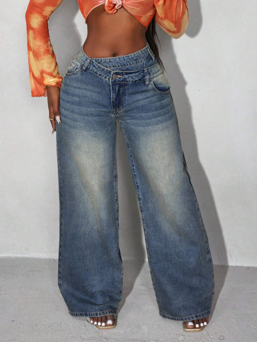 Slaydiva Women Asymmetric Waist Patch Pocket Loose Flared Leg Casual Denim Jeans