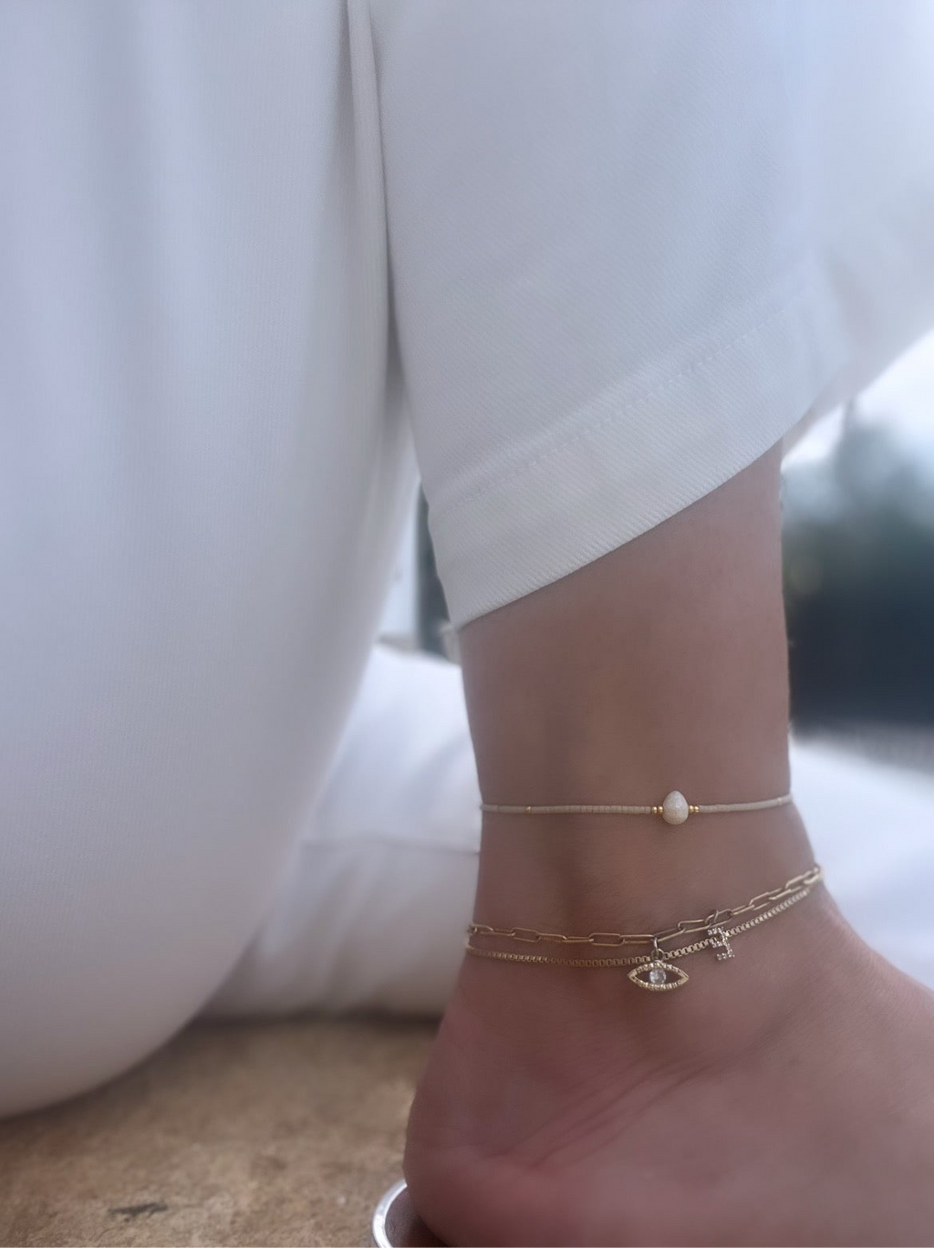 Manifest Peace - Pearl Bracelet