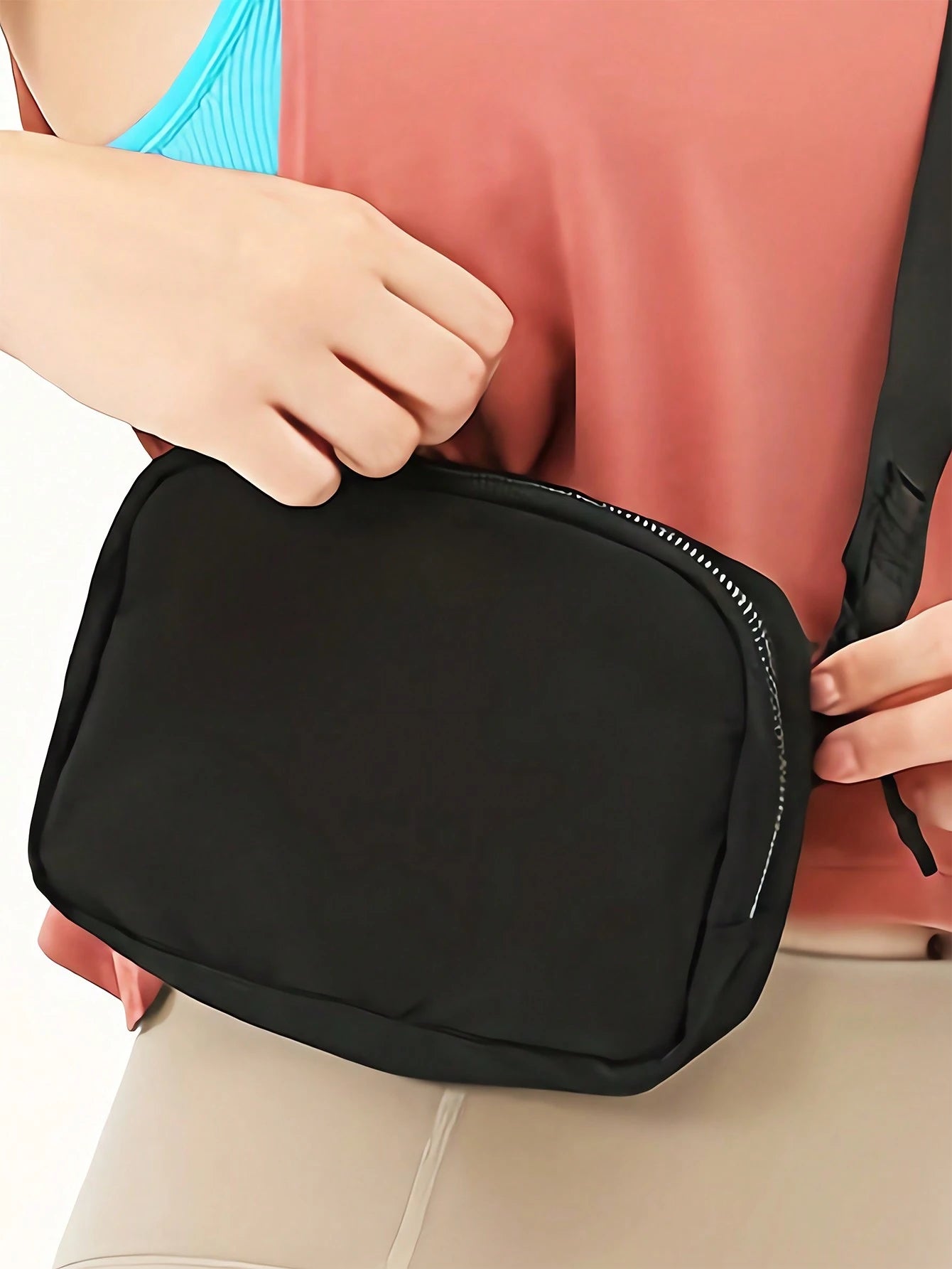 Adjustable Waterproof Waist Bag Fanny Outdoor Sports Cross Body Bag Leisure Waterproof Mobile Phone Pack Pack for Men and Women Mobile Phone Pouch Multi-Layer Sports Chest Bag for Gym Fitness Workout Travel Work Fanny Pack and Waist Bag for Travel Running and Hiking Commuting Multi Functional Cross Body Chest Bag Fanny Pack Pouch Unisex Streetwear Fanny Pack