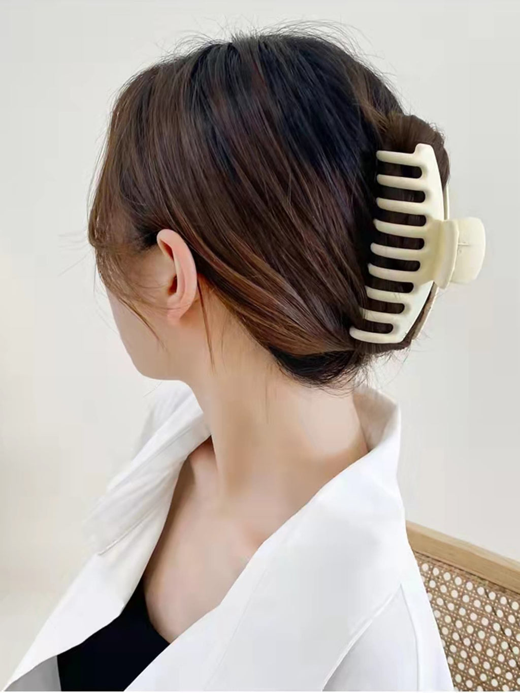 5Pcs Fashion Solid Hair Claw for Thick Hair, Strong Hold Jaw Hair Clamps, Butterfly Hair Clips Hair Claws Hairpins Fashion Hair Accessories for Women Casual Summer, School Stuff, College Fall Winter Claw Clip for Vacation Outfits Woman